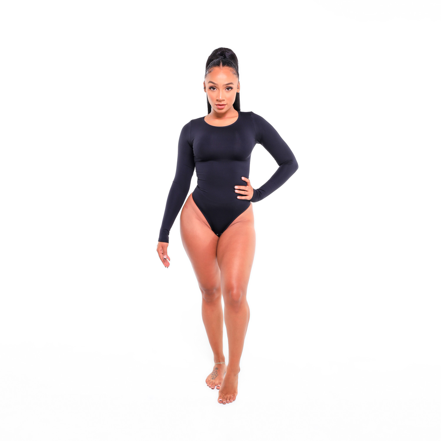 EVERYDAY SEAMLESS SHAPER BODYSUIT